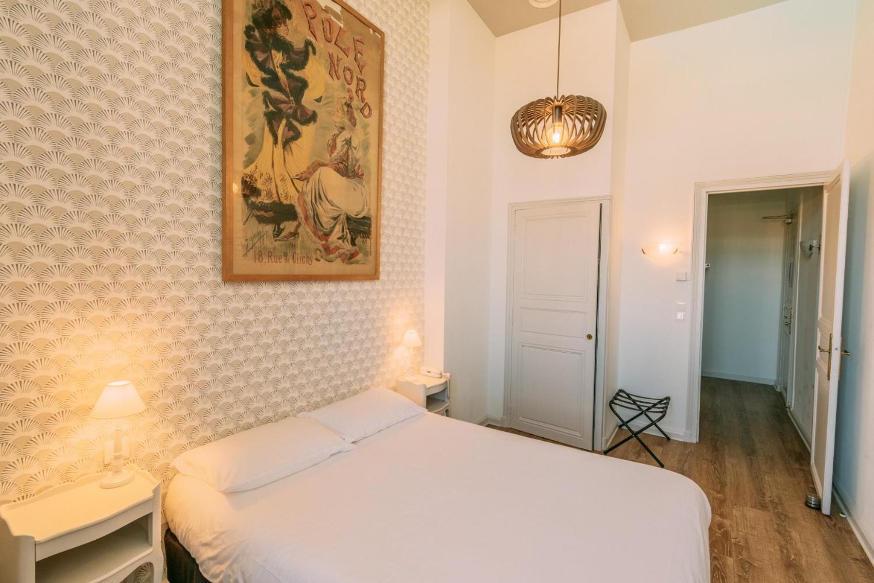 Les Trois Lys Hotel Condom Buitenkant foto