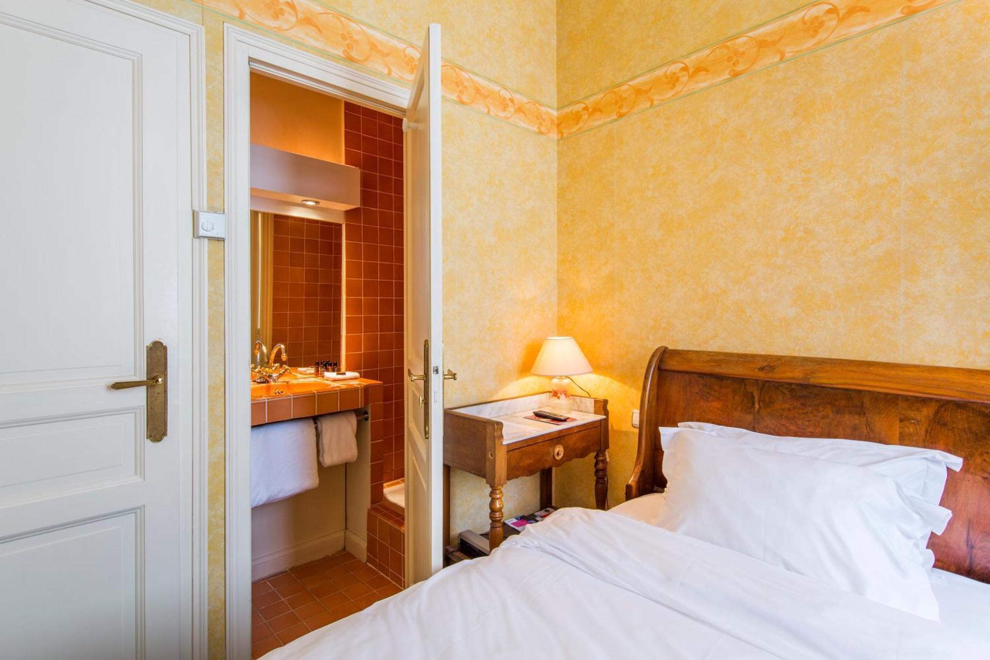 Les Trois Lys Hotel Condom Buitenkant foto
