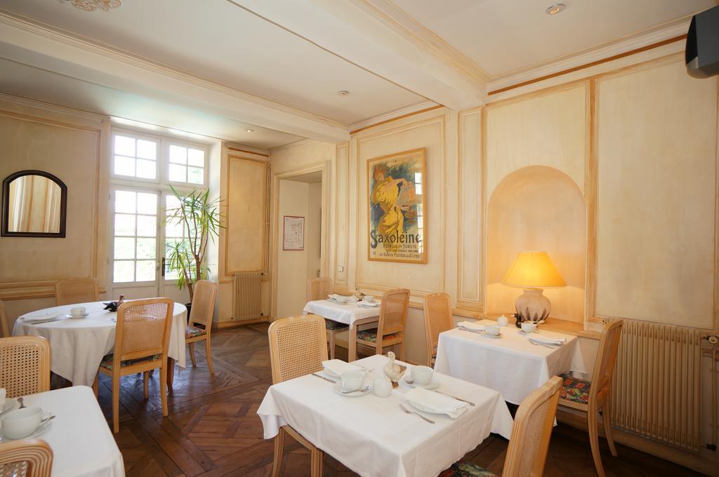 Les Trois Lys Hotel Condom Buitenkant foto