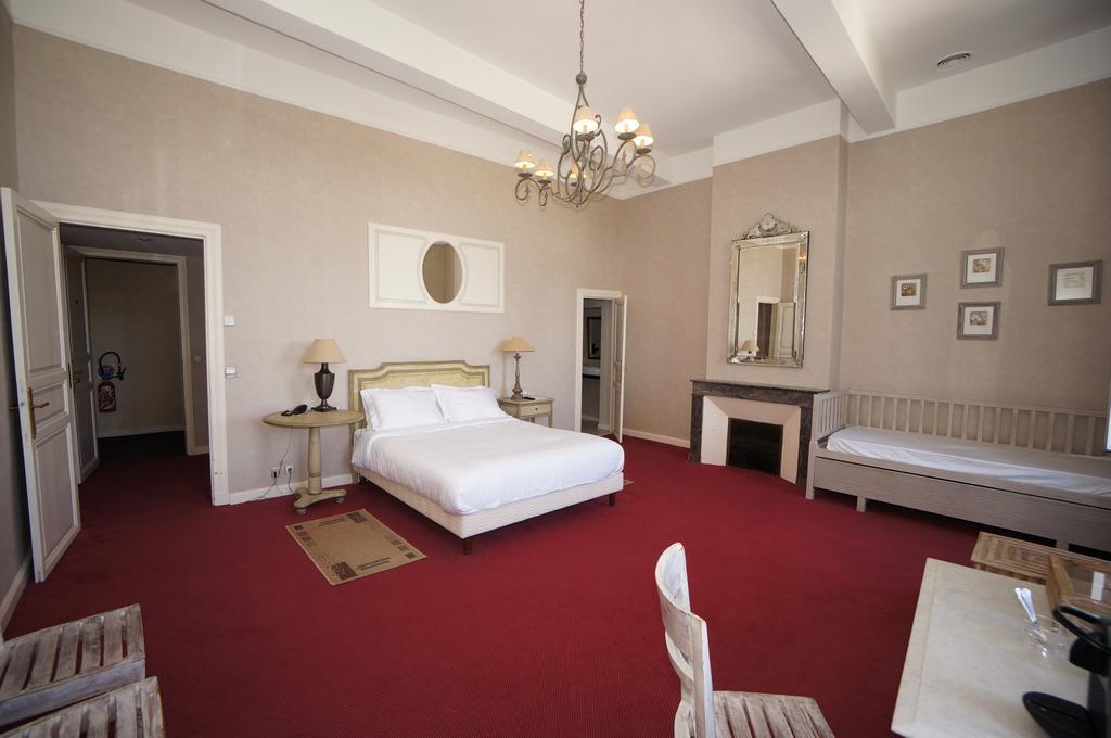 Les Trois Lys Hotel Condom Kamer foto